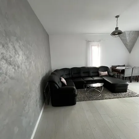 Un Apartament Deosebit, Aerisit, Ultracentral. Radauti Exterior photo