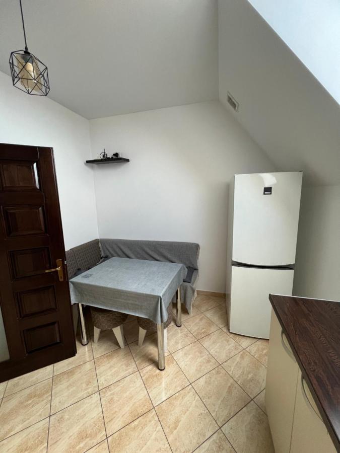 Un Deosebit, Aerisit, Ultracentral. Radauti